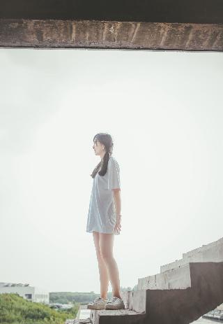 摸摸大扔子是讽刺人还是夸人